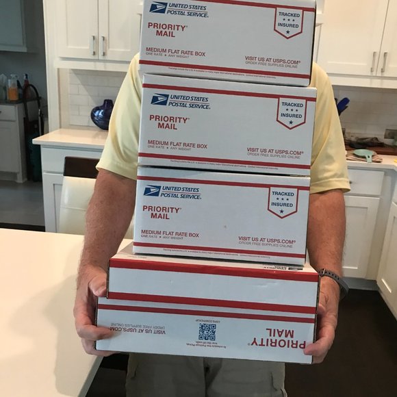 LIKES GET OFFERS AT CASA SAINT SOMEWHERE 🌻 - Picture 3 of 12